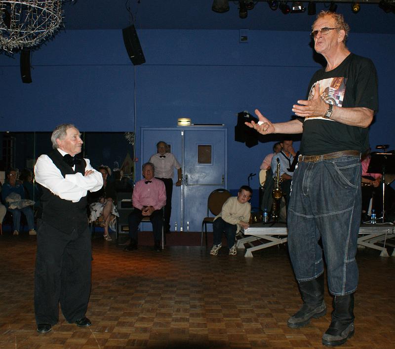 CEF 2008 Fouras bal Goules Magne et Lyre_009.JPG